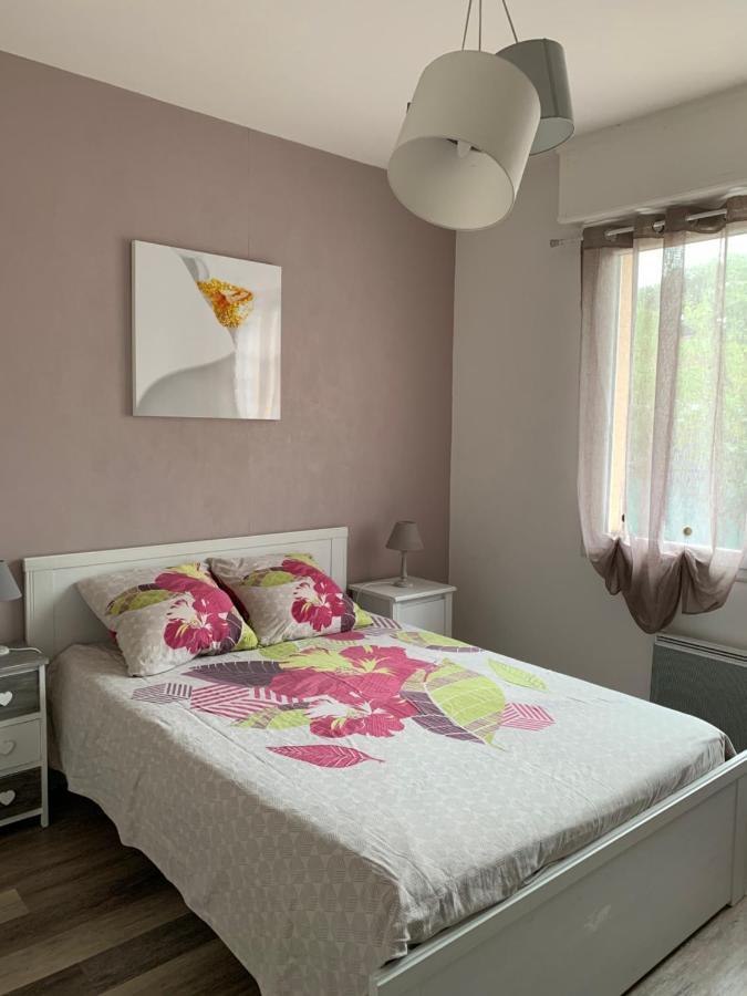 Lilas Pessac Luaran gambar